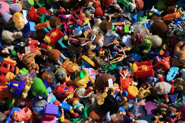 Quels sont les impacts environnementaux des jouets en plastique ?